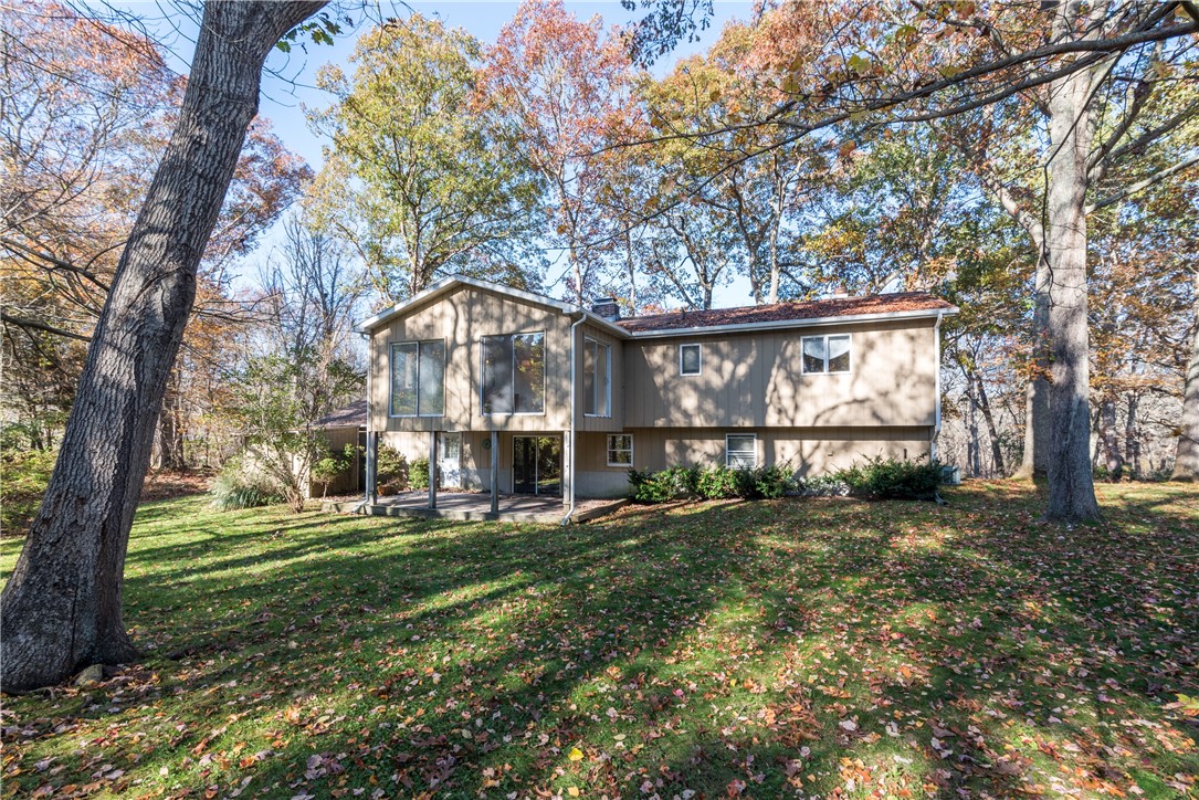 7 Castle Way Westerly, RI 02891 - Photo 3 of 46