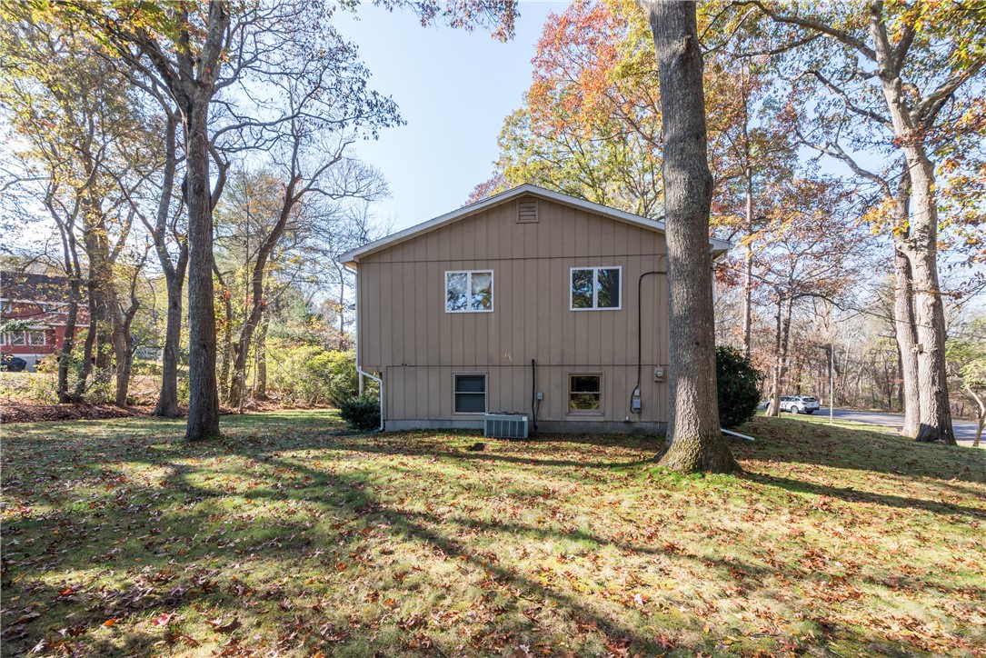 7 Castle Way Westerly, RI 02891 - Photo 43 of 46