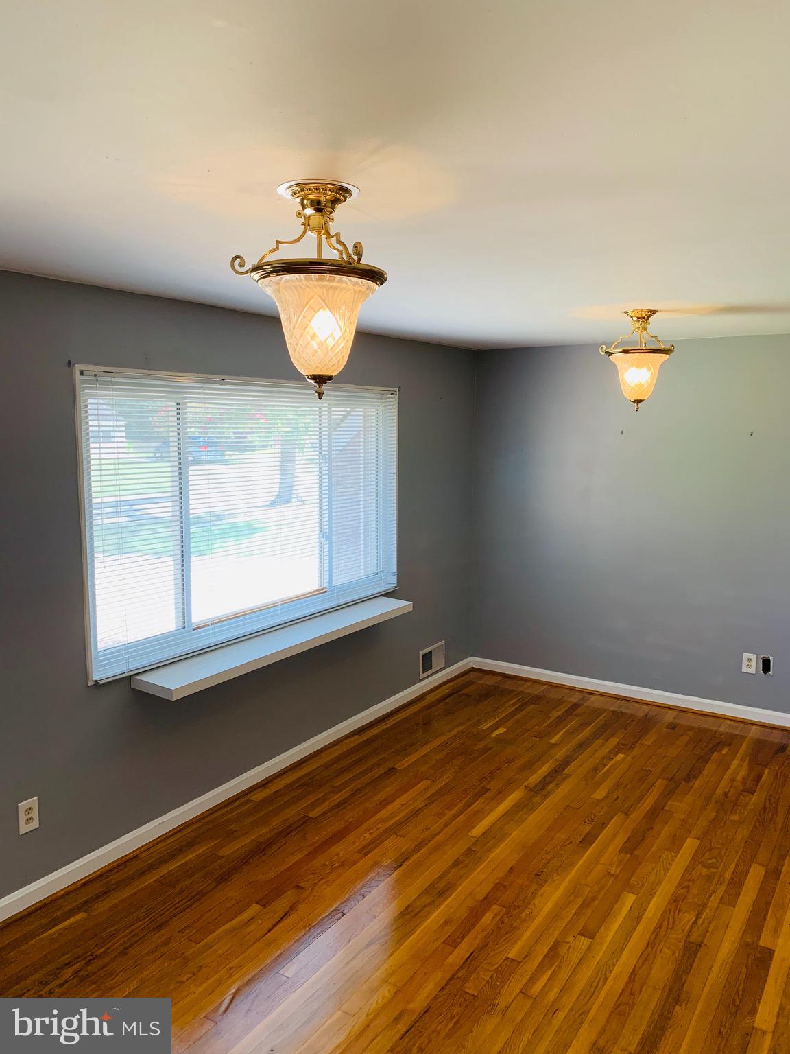 5902 Flanders Street Springfield, VA 22150 - Photo 5 of 45 Floors recently polished and sealed.