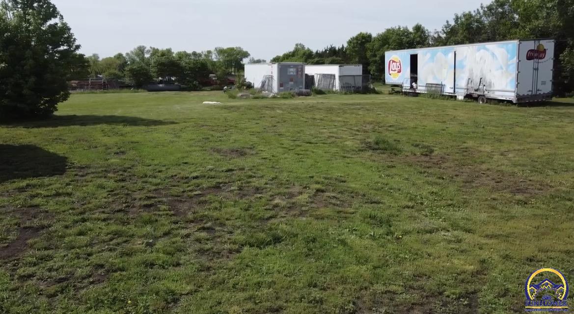 949 Juneberry Road Burlington, KS 66839 - Photo 8 of 14