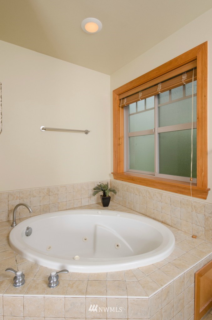 5467 Tananger Road Blaine, WA 98230 - Photo 12 of 20 Gallery Image 12
