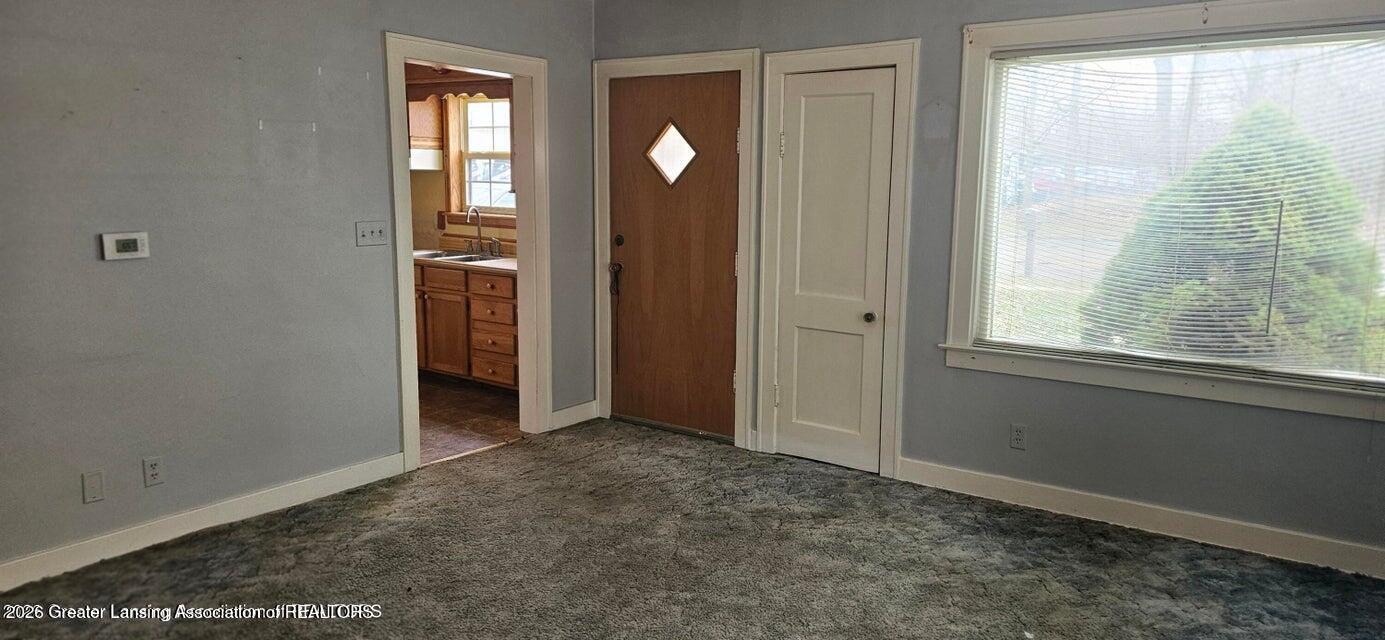 3220 West Miller Road Lansing, MI 48911 - Photo 6 of 16 6