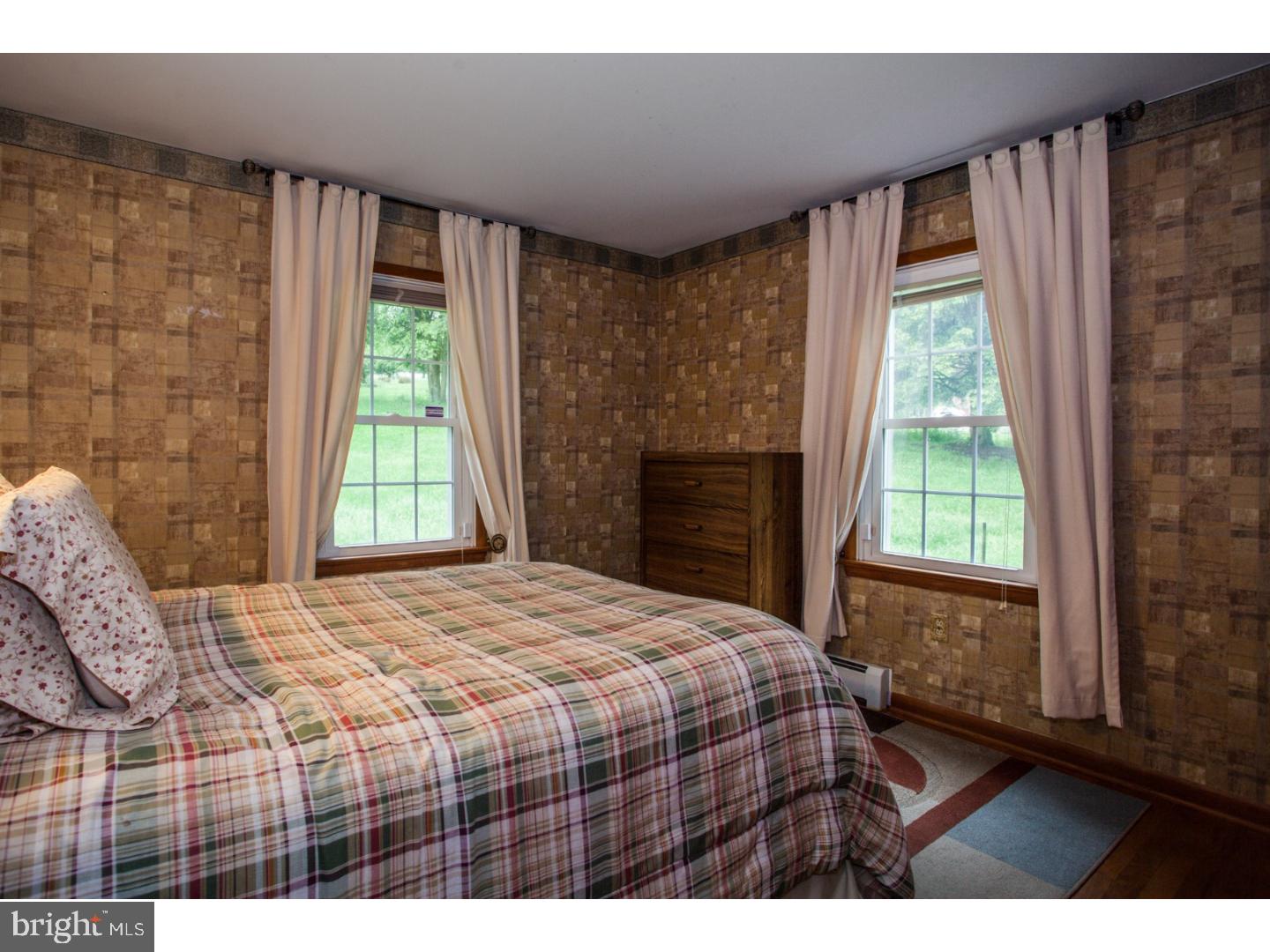 236 Buck Toe Road Avondale, PA 19311 - Photo 14 of 23 Bedroom 3