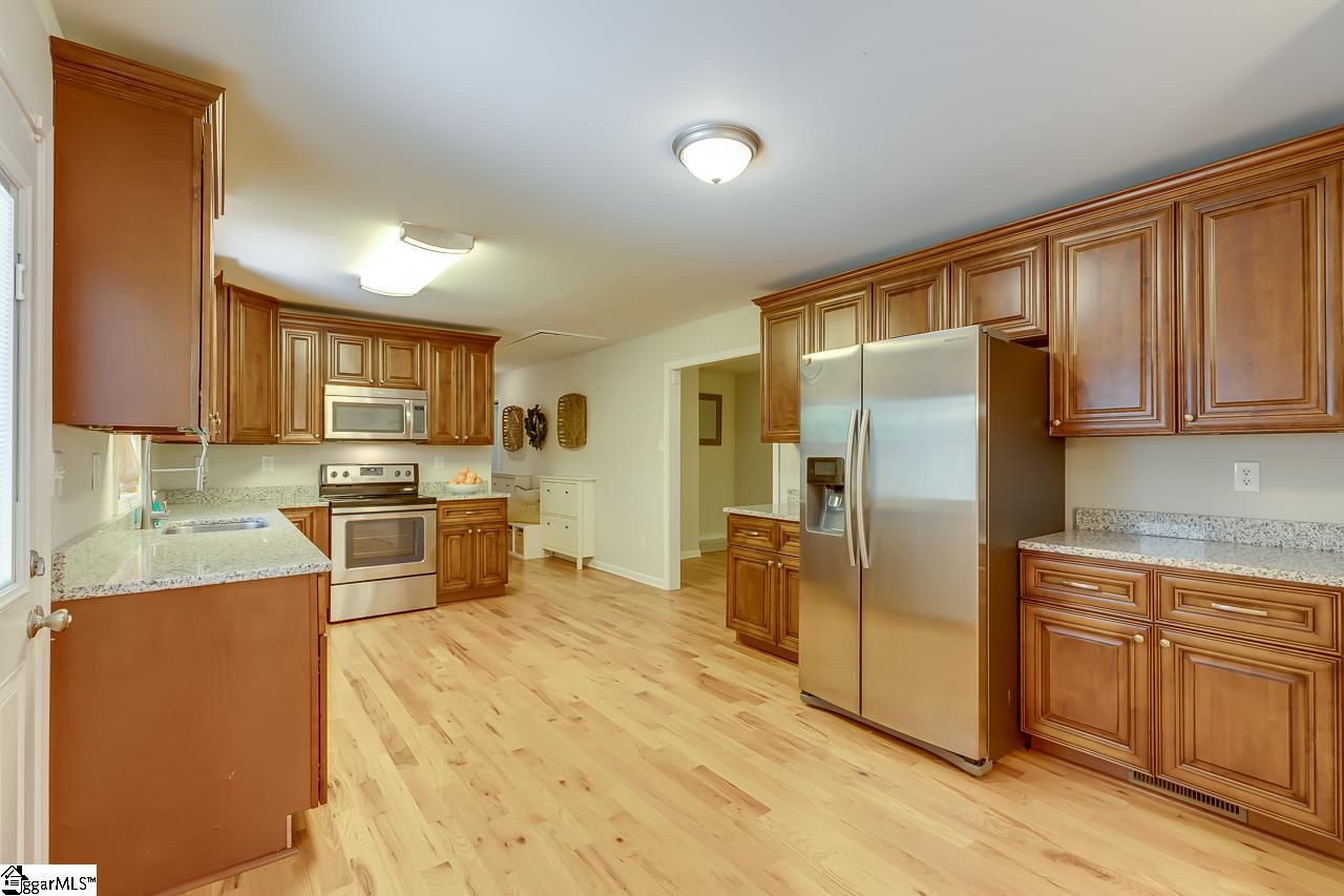 15 Wild Orchard Road Travelers Rest, SC 29690 - Photo 12 of 36 Gallery Image 12