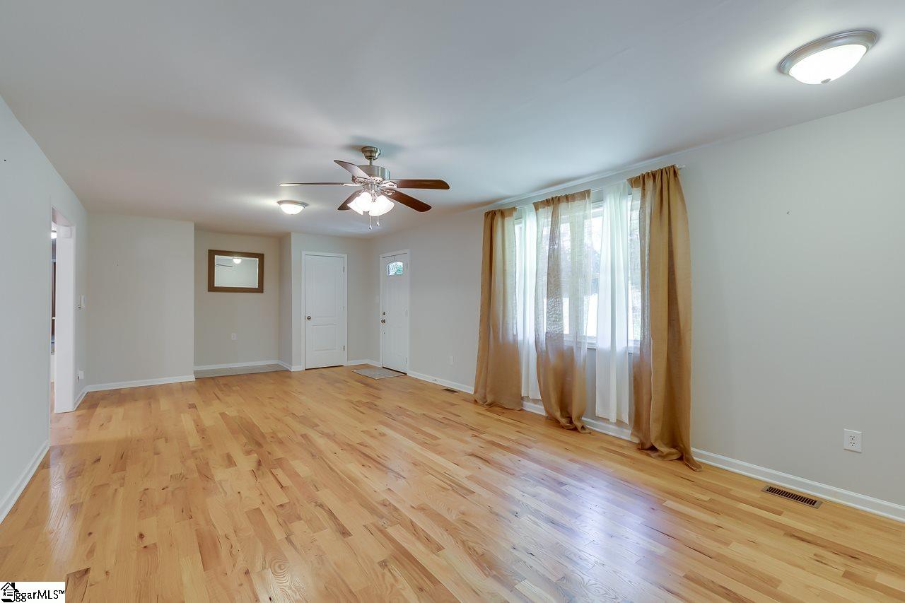 15 Wild Orchard Road Travelers Rest, SC 29690 - Photo 7 of 36 Gallery Image 7