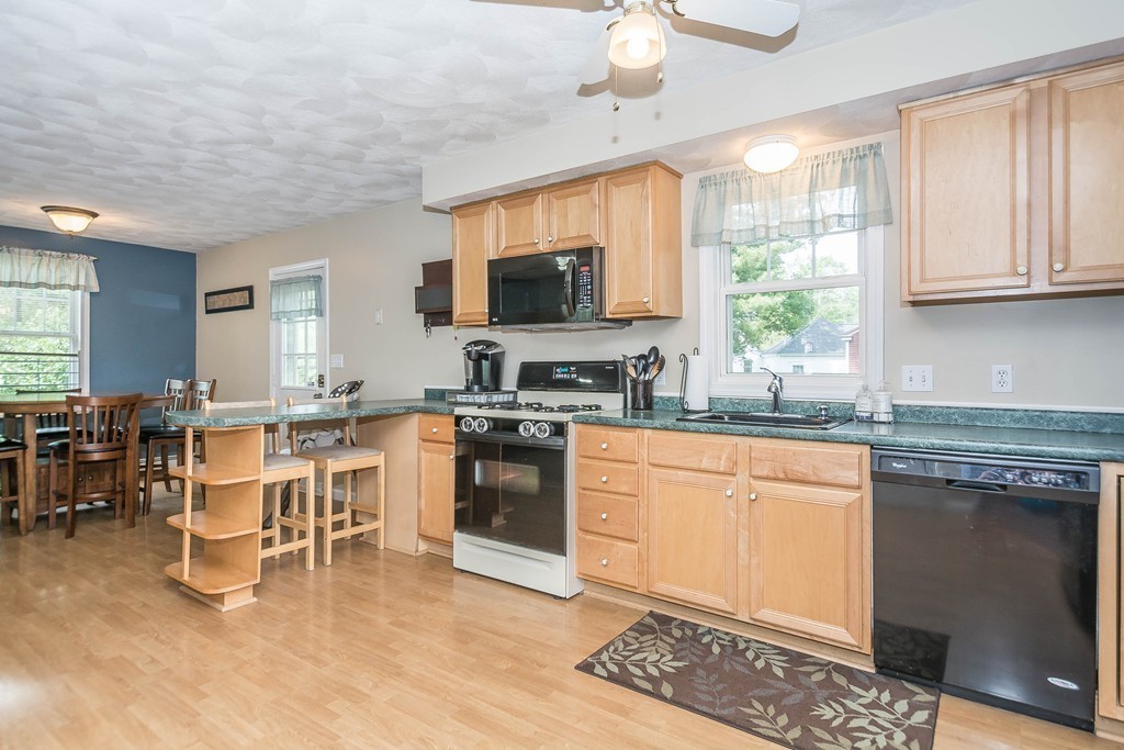 15 Locust Road Methuen, MA 01844 - Photo 13 of 27 Gallery Image 13