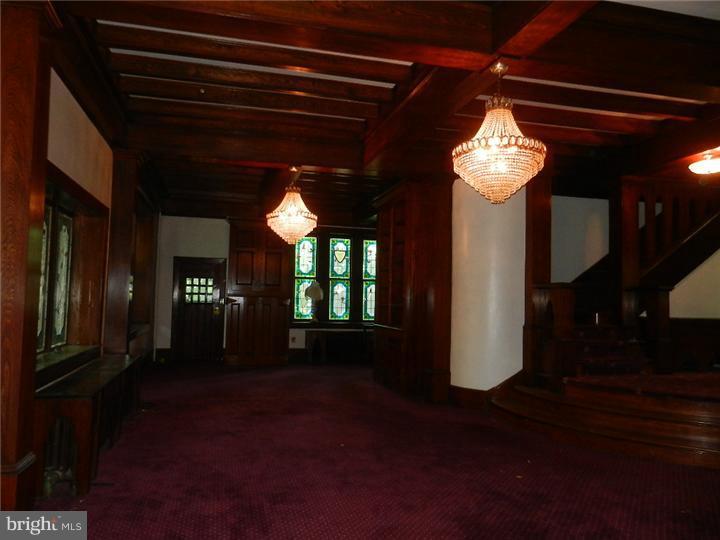 2 East Thomson Avenue Springfield, PA 19064 - Photo 2 of 25 Gallery Image 2