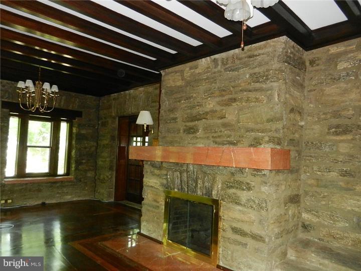2 East Thomson Avenue Springfield, PA 19064 - Photo 6 of 25 Gallery Image 6