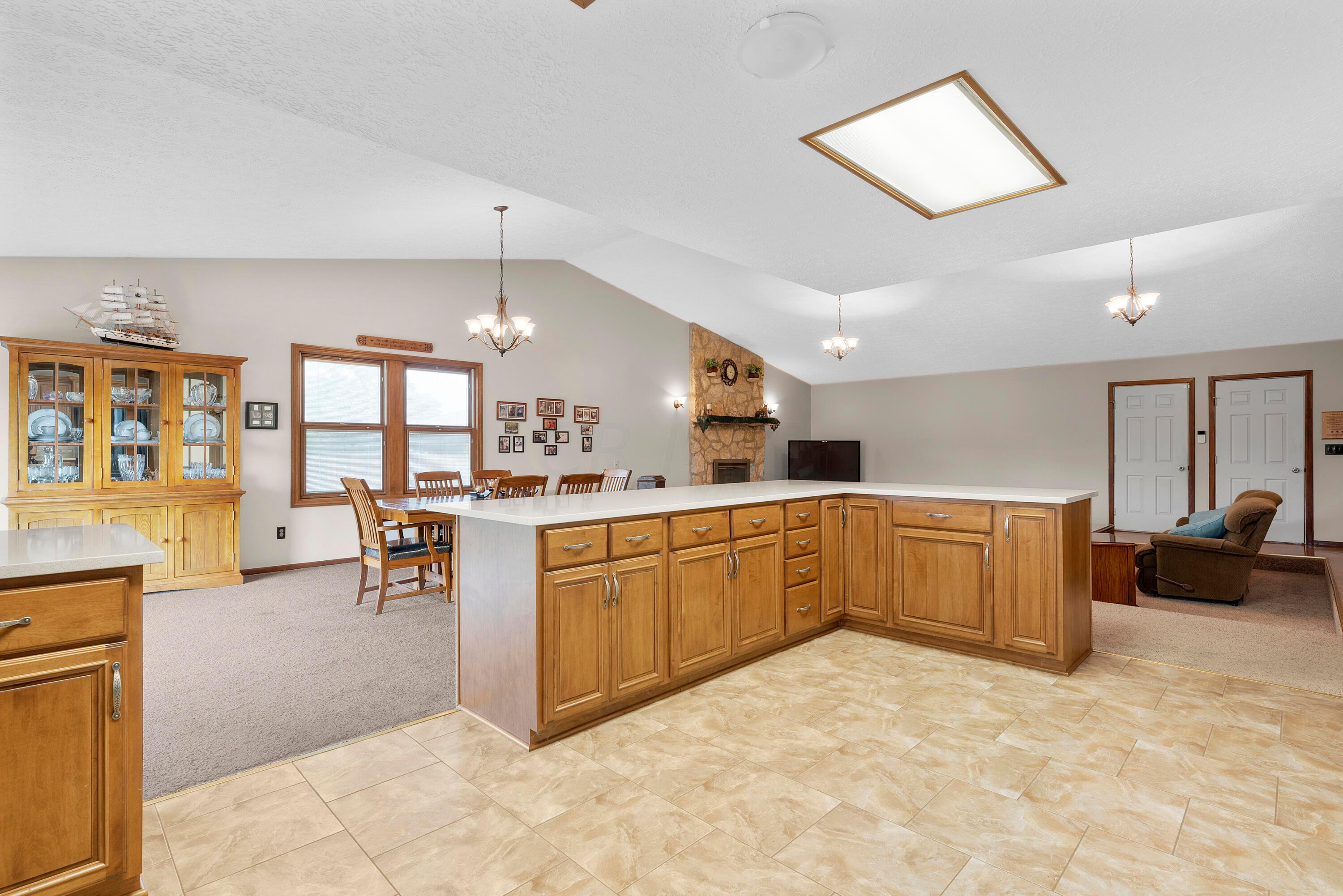 1501 Zuber Road Grove City, OH 43123 - Photo 15 of 51 MAR_5775