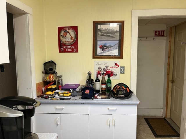 912 North 6th Street Rochelle, IL 61068 - Photo 27 of 34 a kitchen with a sink and cabinets