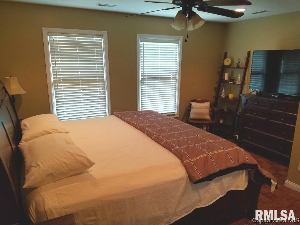 4000 Southwoods Road Springfield, IL 62711 - Photo 11 of 30