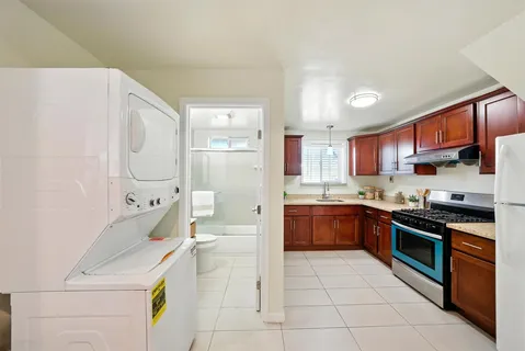 $828,000 | 2539 Grande Vista Avenue, Oakland, CA 94601