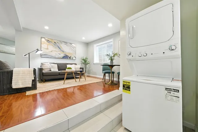 $828,000 | 2539 Grande Vista Avenue, Oakland, CA 94601