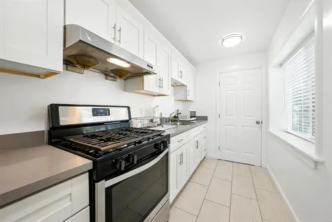 $828,000 | 2539 Grande Vista Avenue, Oakland, CA 94601