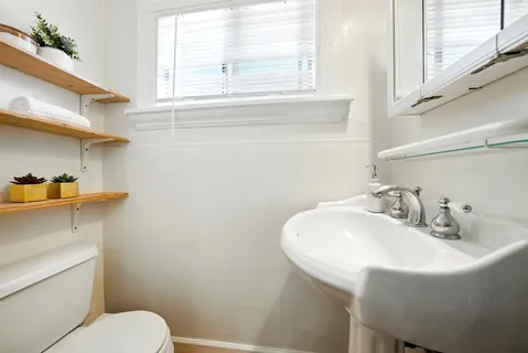 $828,000 | 2539 Grande Vista Avenue, Oakland, CA 94601