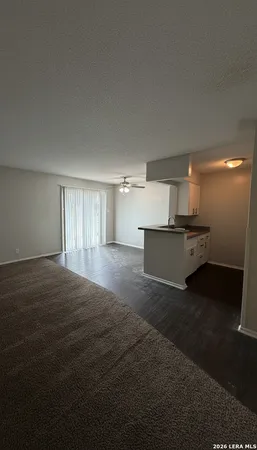 $950 | 158 De Chantle Road, Unit 124, San Antonio, TX 78201