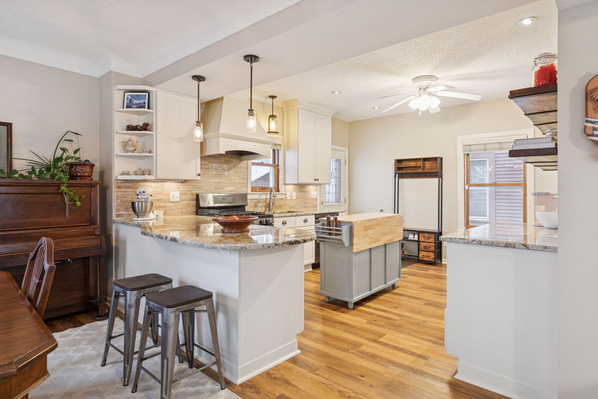 904 Dayton Avenue St. Paul, MN 55104 - Photo 19 of 48