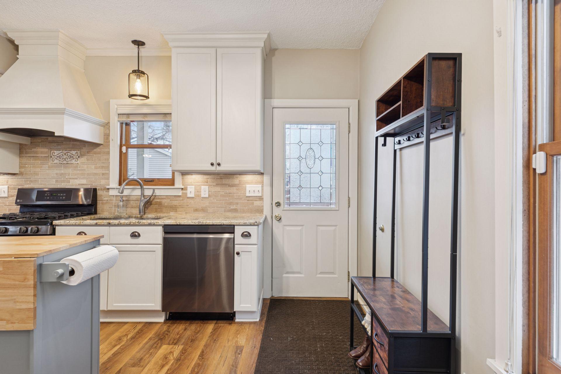 904 Dayton Avenue St. Paul, MN 55104 - Photo 23 of 48