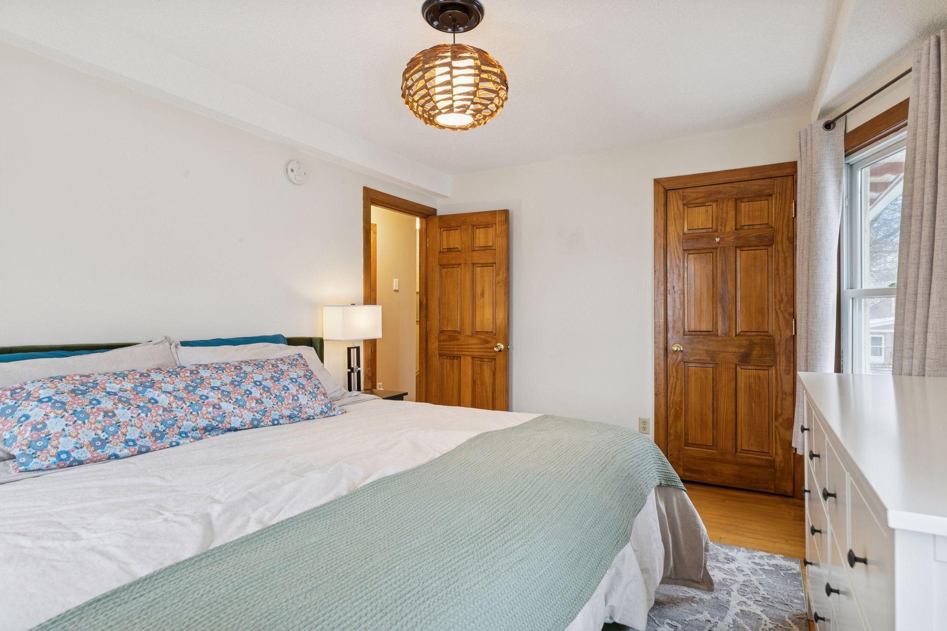 904 Dayton Avenue St. Paul, MN 55104 - Photo 27 of 48