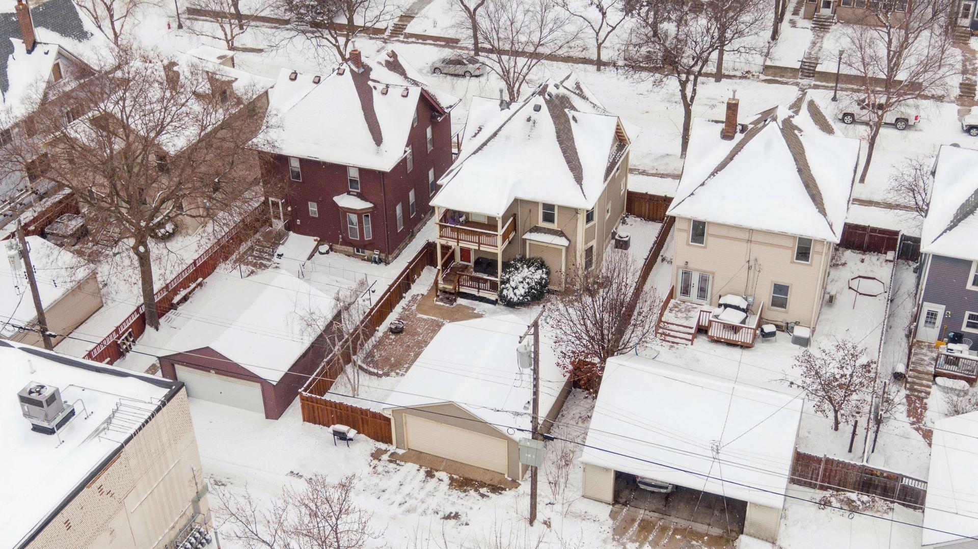 904 Dayton Avenue St. Paul, MN 55104 - Photo 4 of 48