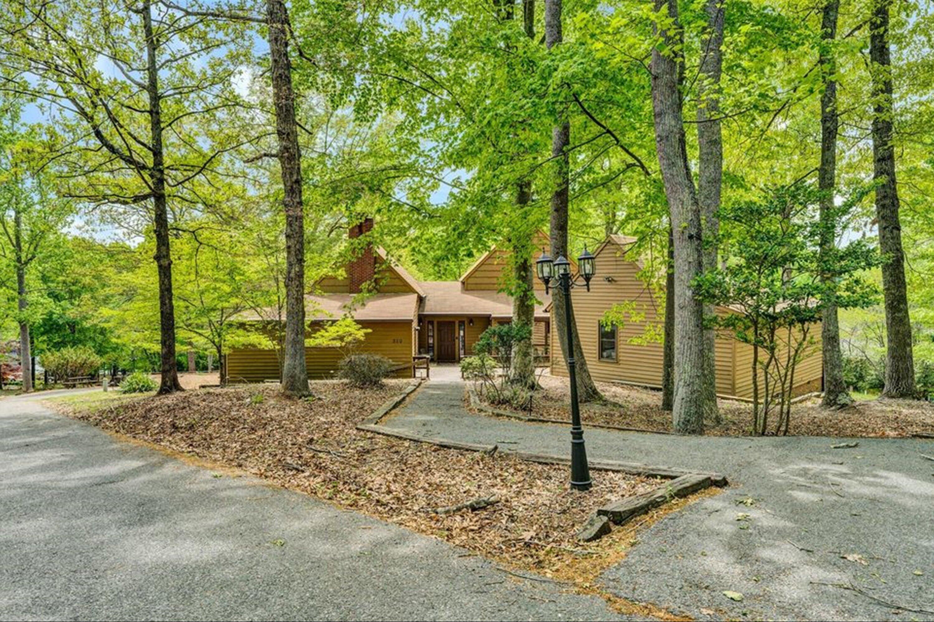 Lot 43 Old Barn Road Moneta, VA 24121 - Photo 9 of 26 09-1-01-Community Club House