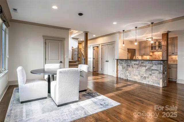 $2,700,000 | 2 Cherokee Orchard Court, Fairview, NC 28730