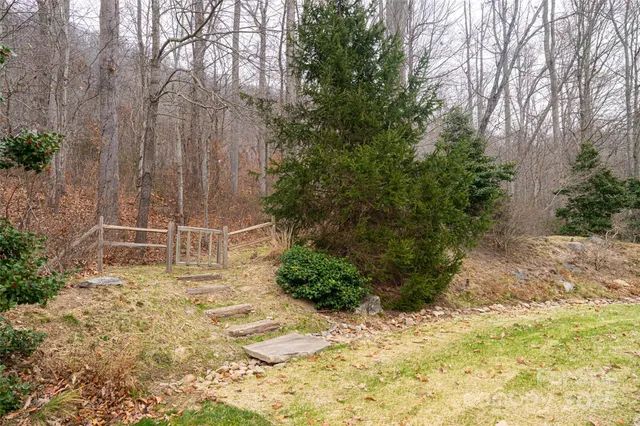 $2,700,000 | 2 Cherokee Orchard Court, Fairview, NC 28730