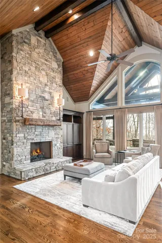 $2,700,000 | 2 Cherokee Orchard Court, Fairview, NC 28730