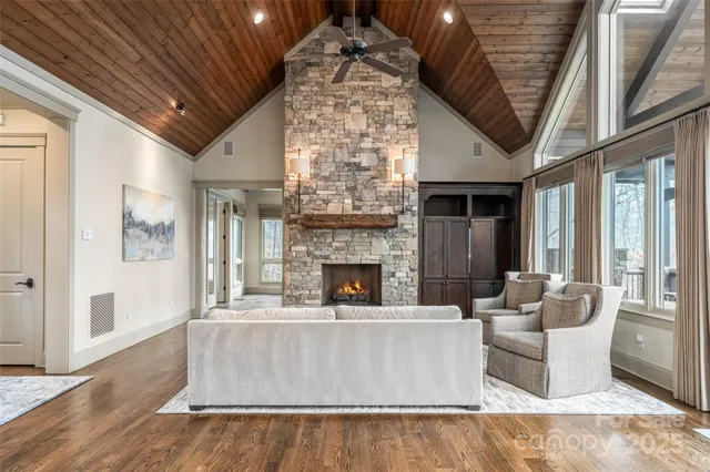 $2,700,000 | 2 Cherokee Orchard Court, Fairview, NC 28730