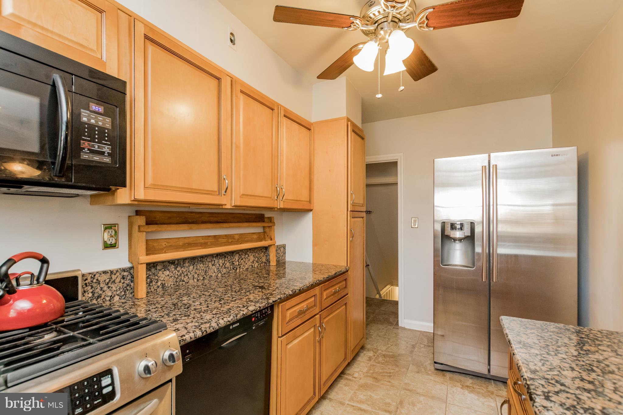 1879 Edgewood Road Baltimore, MD 21286 - Photo 11 of 30 Ceiling fan, gas cooking!