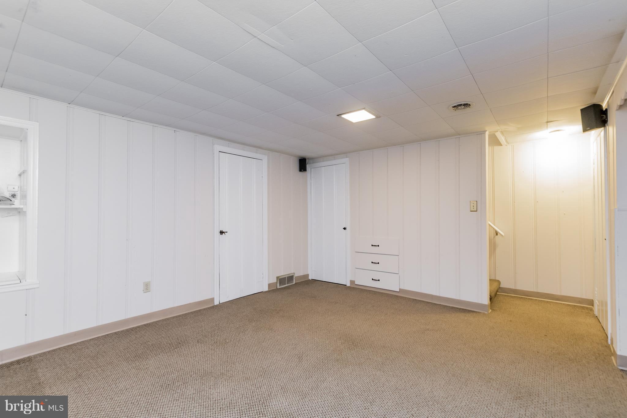 1879 Edgewood Road Baltimore, MD 21286 - Photo 25 of 30 Family Room
