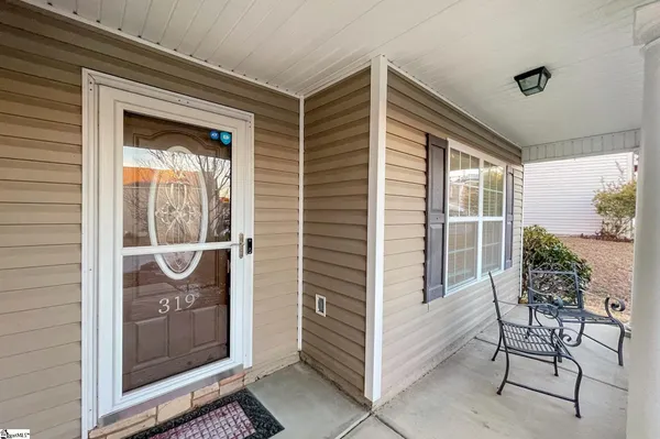 $305,000 | 319 Southbrook Drive, Lexington, SC 29073