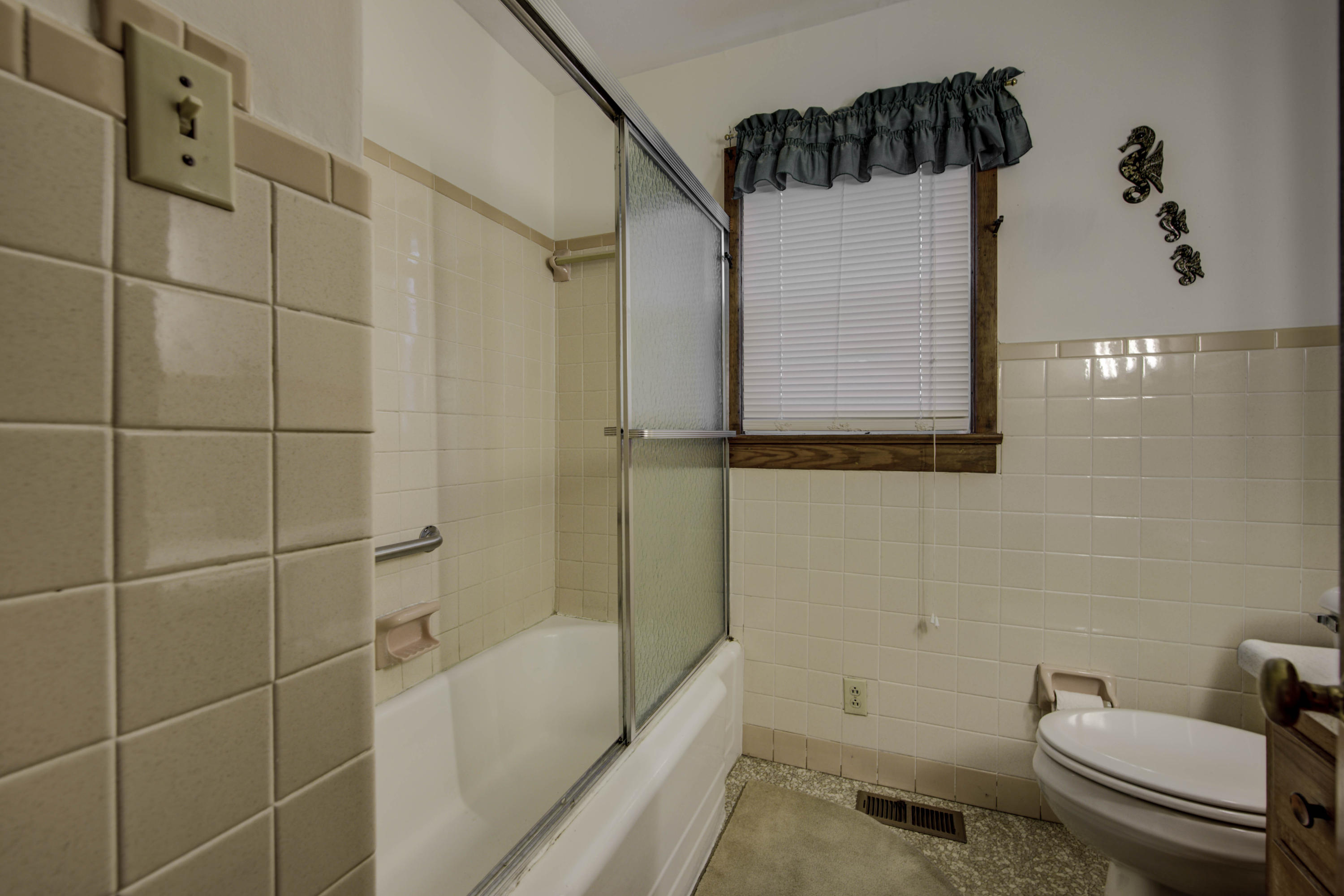 210 North Dogwood Road Powell, TN 37849 - Photo 18 of 29 18
