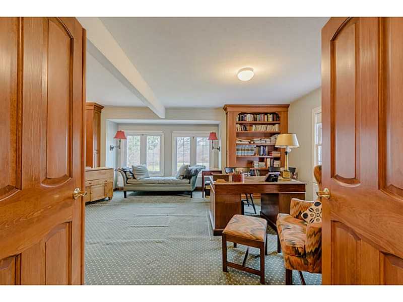 474 Ocean Road Narragansett, RI 02882 - Photo 8 of 24 Studio/Study/Office.