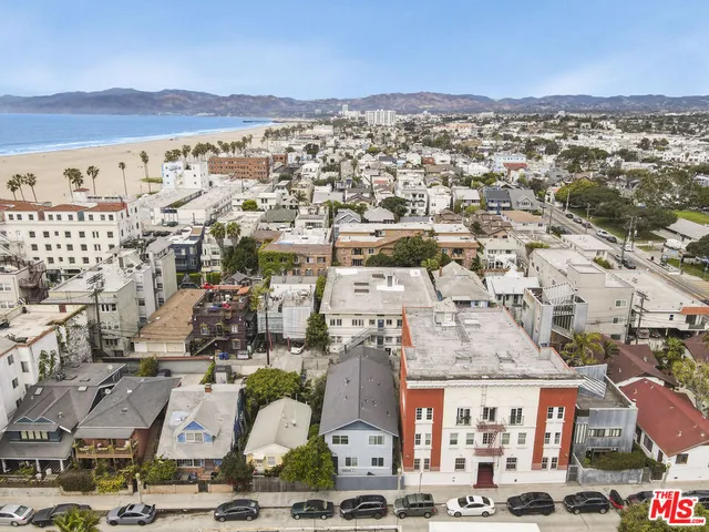 $2,000,000 | 25 Horizon Avenue, Venice, CA 90291