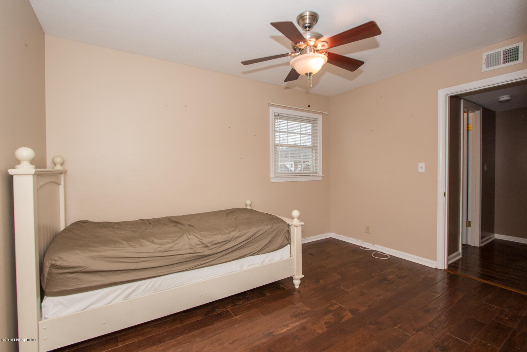 119 Blue Fields Road Louisville, KY 40223 - Photo 36 of 60 JThomas Photography-119 Blue Fields-26