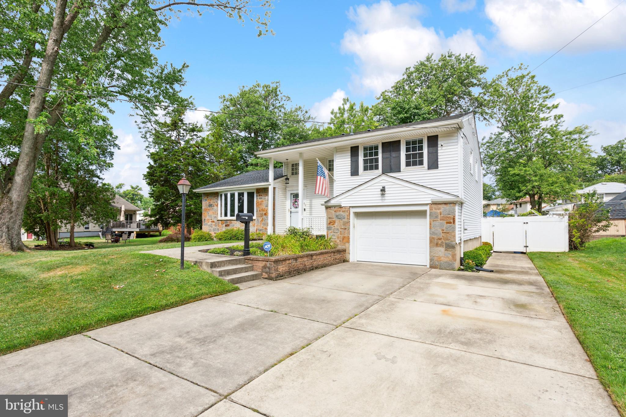 612 Ramble Road Cherry Hill, NJ 08034 - Photo 4 of 40