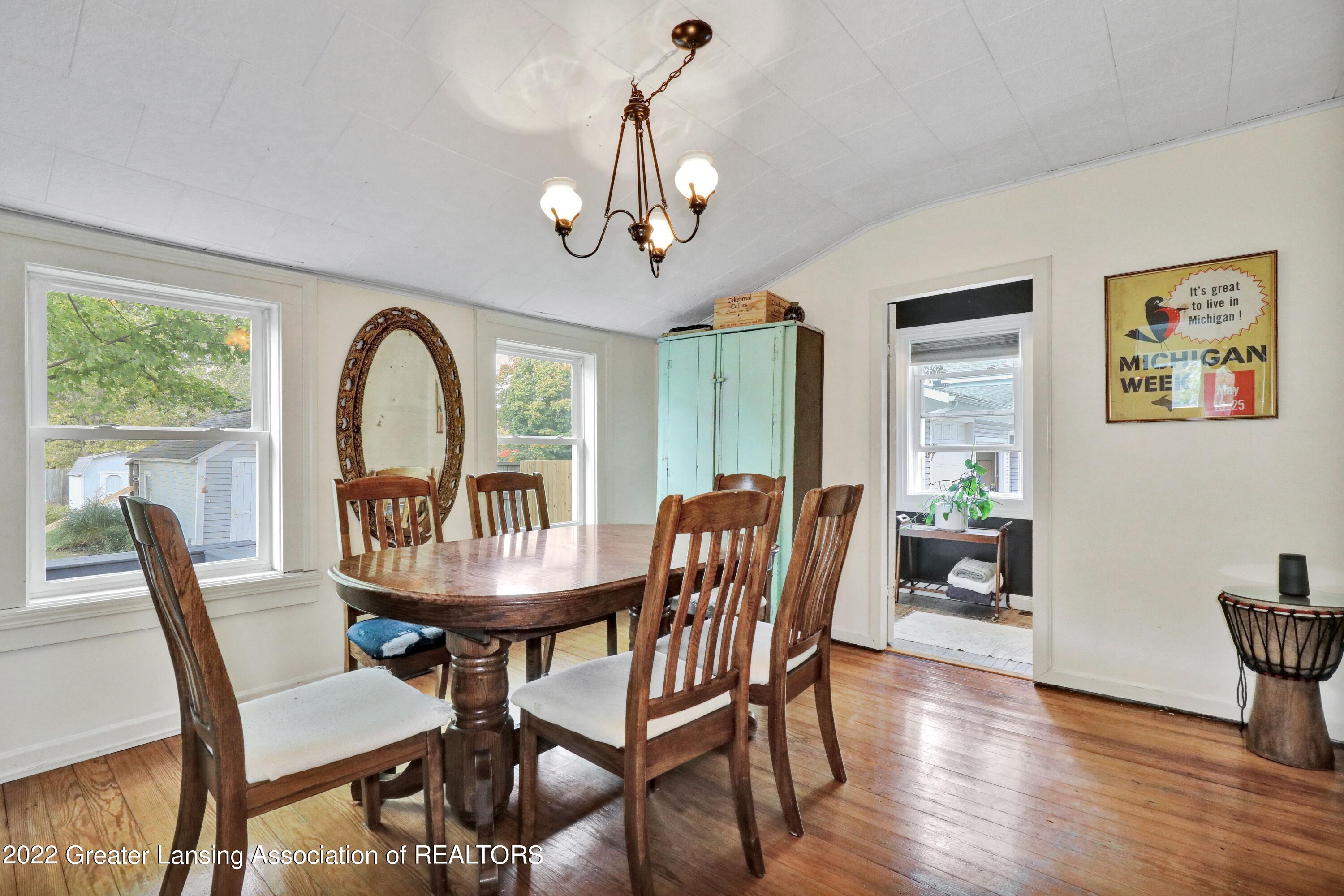 532 Riverside Drive Portland, MI 48875 - Photo 12 of 48 20NqmQ-A
