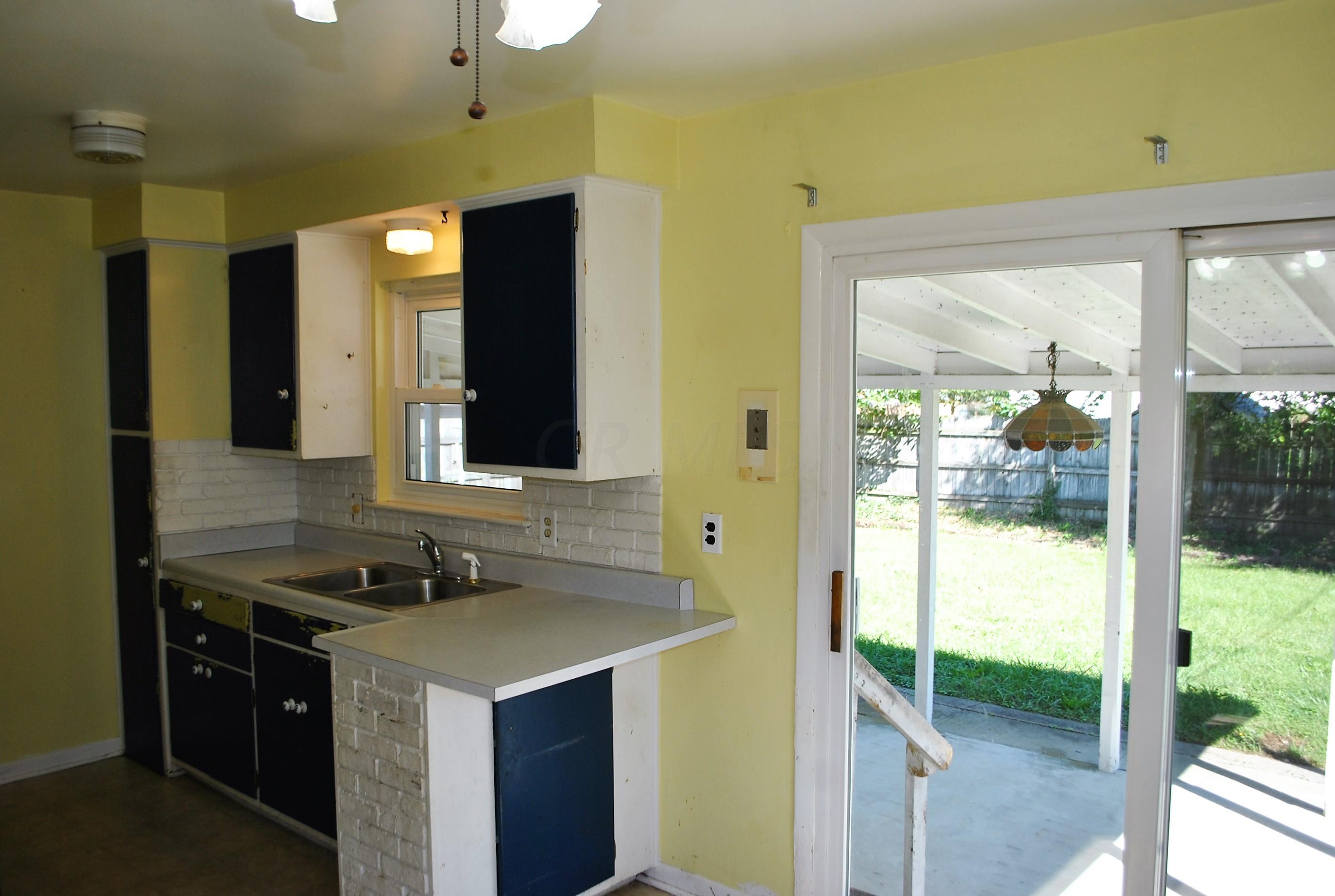 1270 Bryson Road Columbus, OH 43224 - Photo 6 of 11 Gallery Image 6