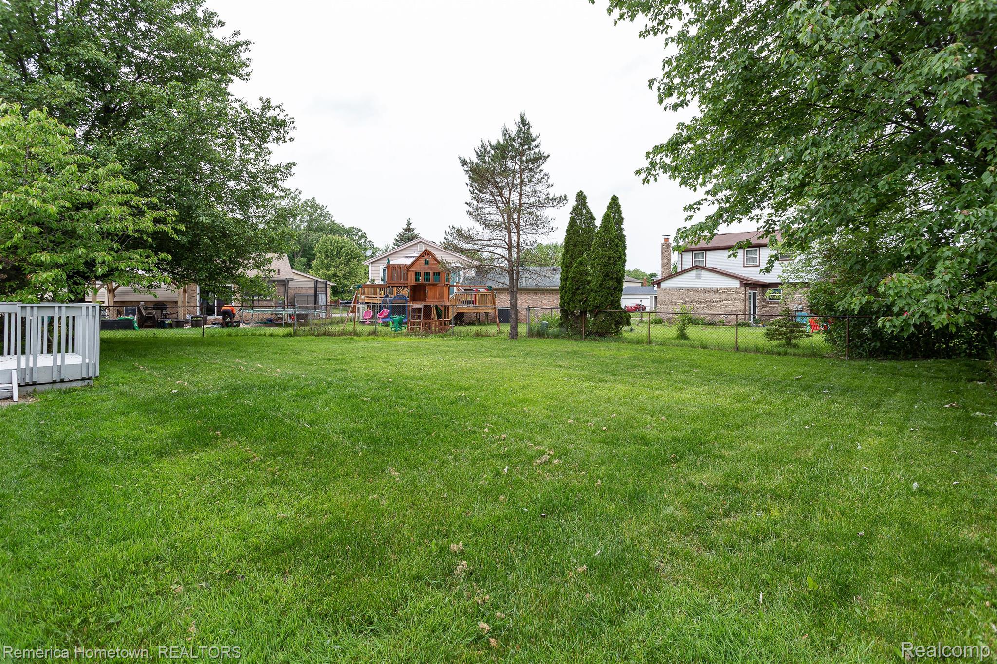 42552 Proctor Road Canton, MI 48188 - Photo 8 of 39 Gallery Image 8