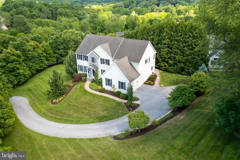 $895,000 | 104 Pennfield Drive, Kennett Square, PA 19348