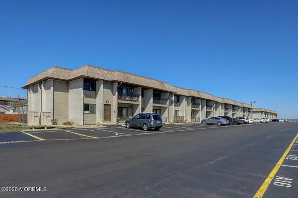 $320,000 | 330 Shore Drive, Unit E2, Highlands, NJ 07732