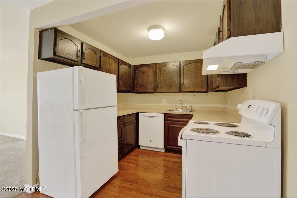 330 Shore Drive, Unit E2 Highlands, NJ 07732 - Photo 20 of 62 19-Kitchen