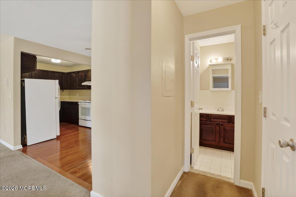 330 Shore Drive, Unit E2 Highlands, NJ 07732 - Photo 23 of 62 22-Hallway