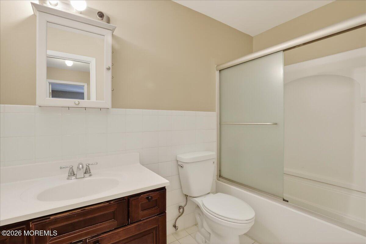 330 Shore Drive, Unit E2 Highlands, NJ 07732 - Photo 27 of 62 26-Bathroom