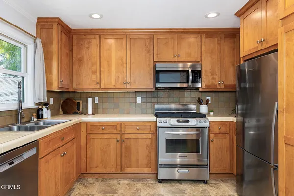 $1,649,000 | 958-966 East Orange Grove Boulevard, Pasadena, CA 91104