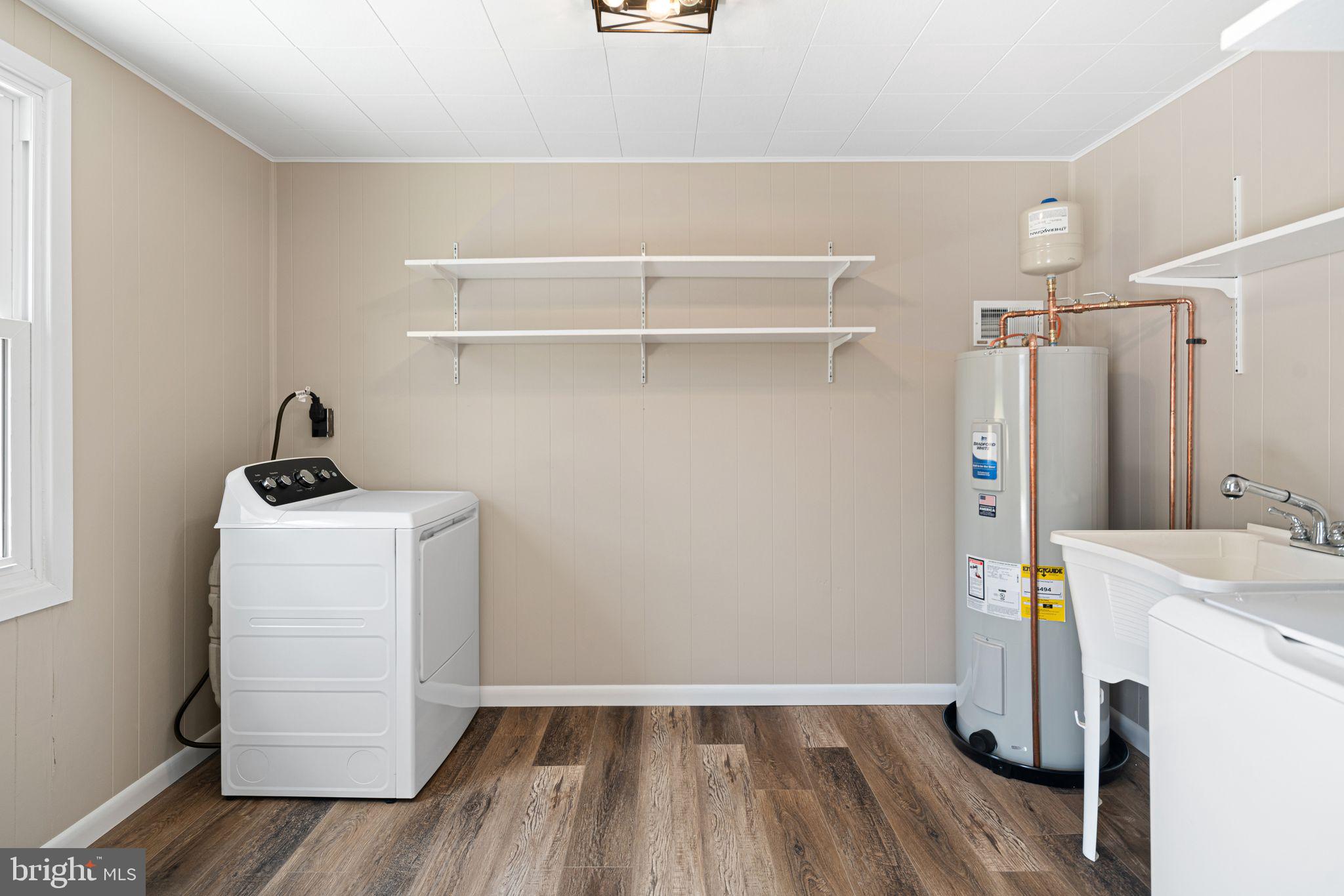 224 Suffolk Road Fairless Hills, PA 19030 - Photo 21 of 23 Laundry - Pantry off of family room