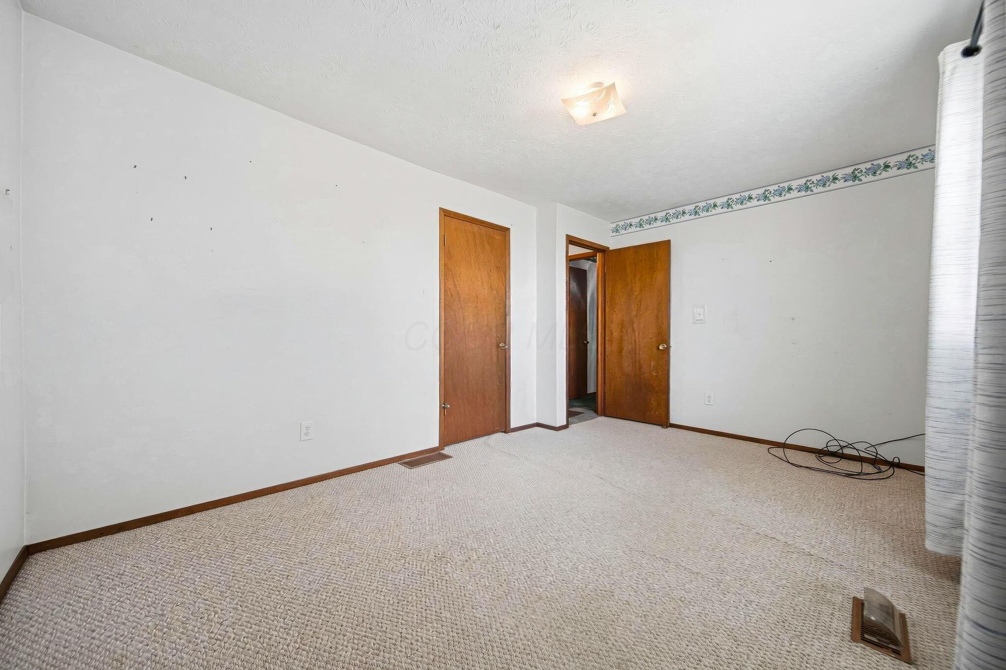 5332 Trabue Road Columbus, OH 43228 - Photo 25 of 55