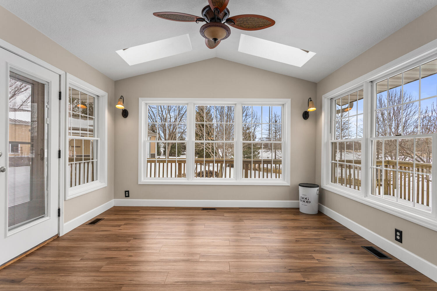 5210 Hammer Place Decatur, IL 62521 - Photo 19 of 46