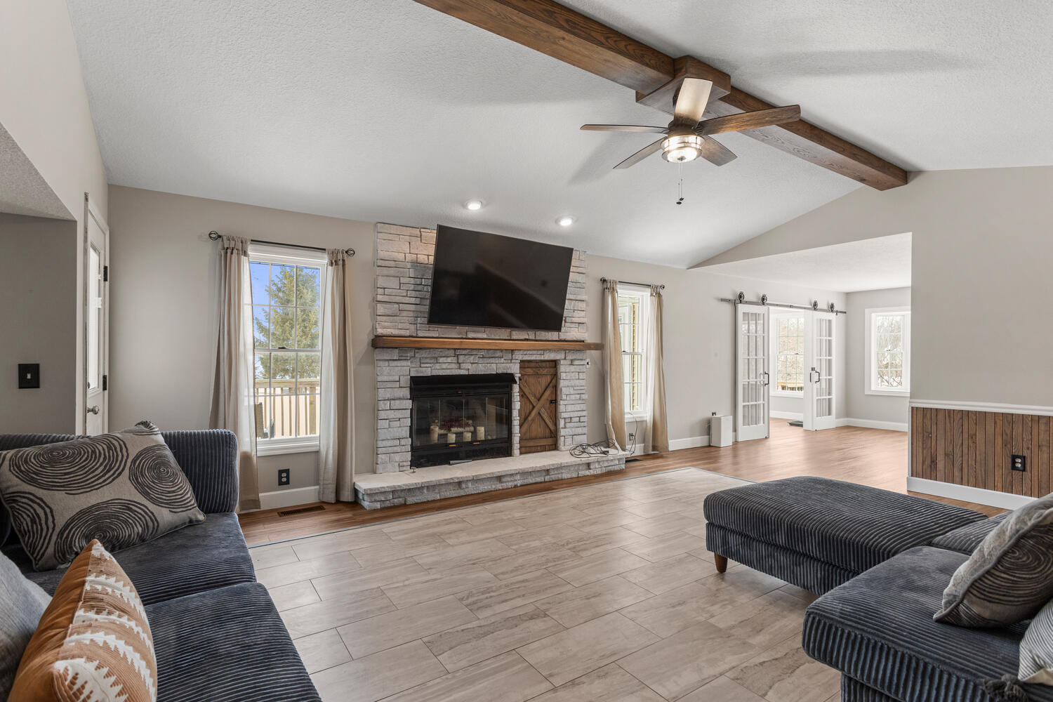 5210 Hammer Place Decatur, IL 62521 - Photo 9 of 46